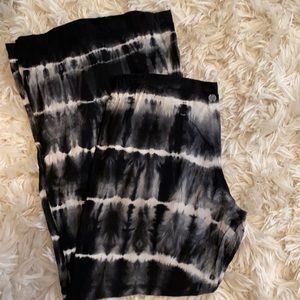 Billabong black tie dye pants